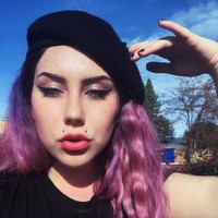 Menurutnya, rasa sakit dari proses tato freckles tidak terlalu parah, berada di tingkat 3 dari skala 10. Ia menggambar freckles di area hidung, pipi, dan sedikit di bagian dahi agar hasilnya terlihat natural. Foto: Instagram