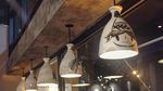 Ada Fried Chicken Waffle dan Mug 100 Wajah Lucu di Kafe Ini