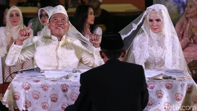 Dari Terjun Ke Laut Hingga Selebrasi Akad, Sensasi Vicky-Angel Lelga