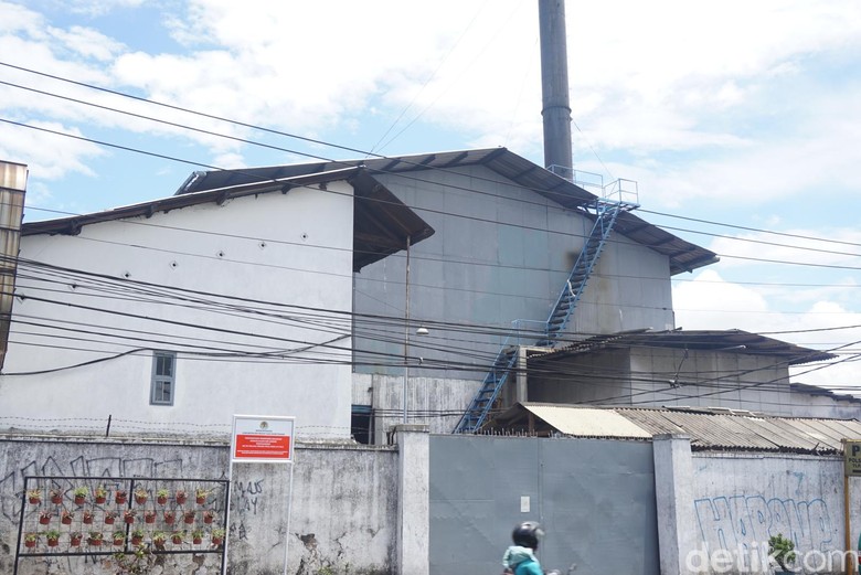 KLHK Tutup Pabrik Tekstil di Bandung yang Tidak Punya IPAL KLHK Tutup Pabrik Tekstil di Bandung yang Tidak Punya IPAL