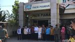 Foto: Saat Jokowi Naik Bus Bareng Ulama di Padang