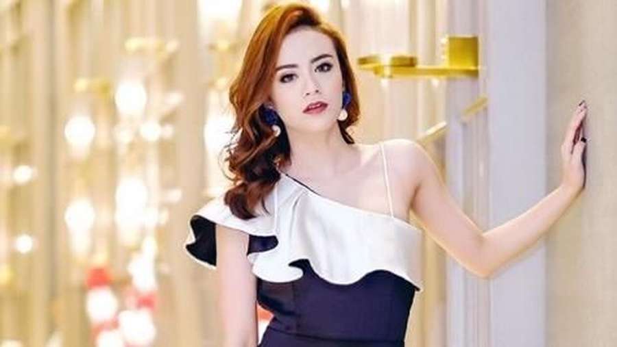Pesona Dylan Sahara, Istri Ifan 'Seventeen' yang Mirip 