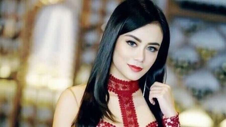 Pesona Dylan Sahara, Istri Ifan 'Seventeen' yang Mirip 