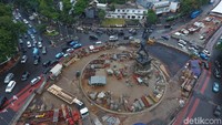 Pemasangan track railway (rel) juga telah dilakukan. Hingga 25 Januari 2018, rel sudah terpasang sepanjang 9.644 meter dari total panjang rel 37.128 meter.