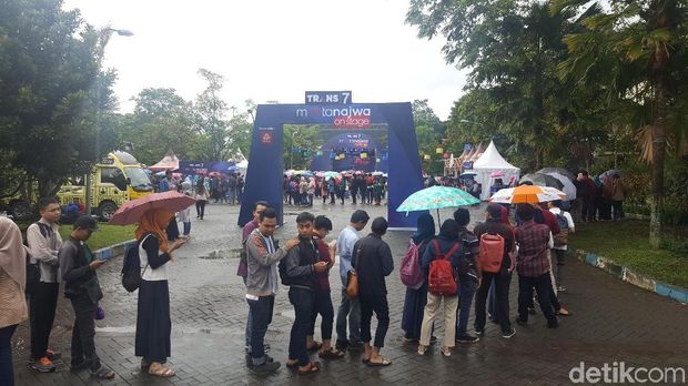 Trans 7 Goes To Campus, Ada Mata Najwa On Stage di Malang