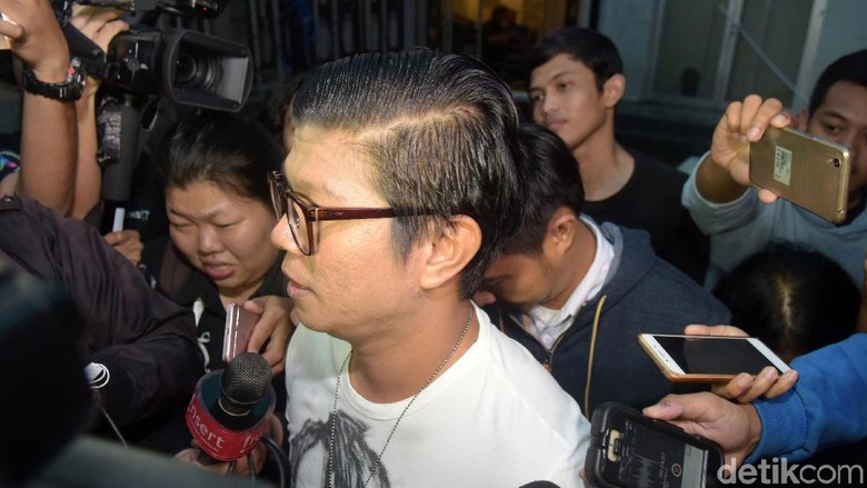 Andika Mahesa Jadi Bang Toyib, Chelsea Islan Lebaran ...