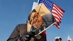 Foto Kim Jong Un Dirobek Saat Demo Anti Korut di Korsel