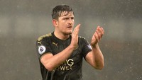 Masih dari skuat Inggris, Harry Maguire juga termasuk dalam kategori overweight dengan indeks massa tubuh 26,31 kg/m2. Padahal pemain belakang Leicester City F.C ini memiliki berat badan 98 kilogram dan tinggi 1,93 sentimeter. Foto: Mark Runnacles/Getty Images