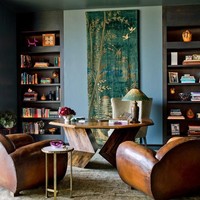 Ini ruang kerja Jennifer. Interior bergaya oriental berpadu apik dengan gaya western. Foto: Dok. Architectural Digest