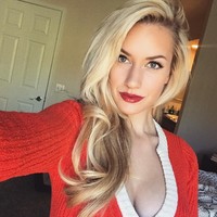 Paige Spiranac juga merupakan salah satu atlet wanita yang populer di media sosial. Lewat akun Instagramnya, ia memiliki 1,3 juta lebih jumlah pengikut. Foto: Instagram