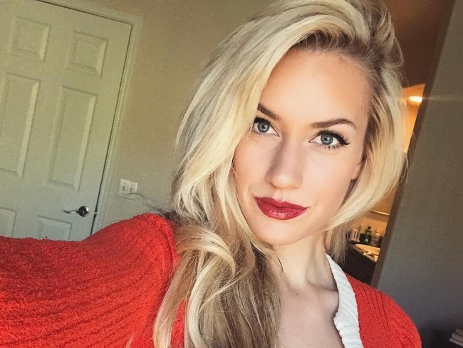 Paige Spiranac juga merupakan salah satu atlet wanita yang populer di media sosial. Lewat akun Instagramnya, ia memiliki 1,3 juta lebih jumlah pengikut. Foto: Instagram