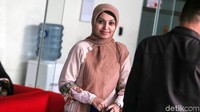 Dia diperiksa untuk tersangka dr Bimanesh Sutarjo.