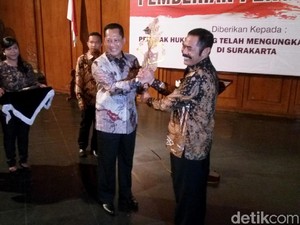 Kado Pertama Komjen Buwas di Akhir Masa Jabatan