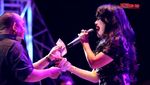 Aksi Rita Sugiarto di Atas Panggung saat Disawer Ratusan Juta