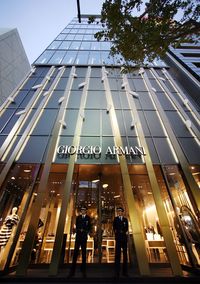 Butik Armani di Ginza, Tokyo.