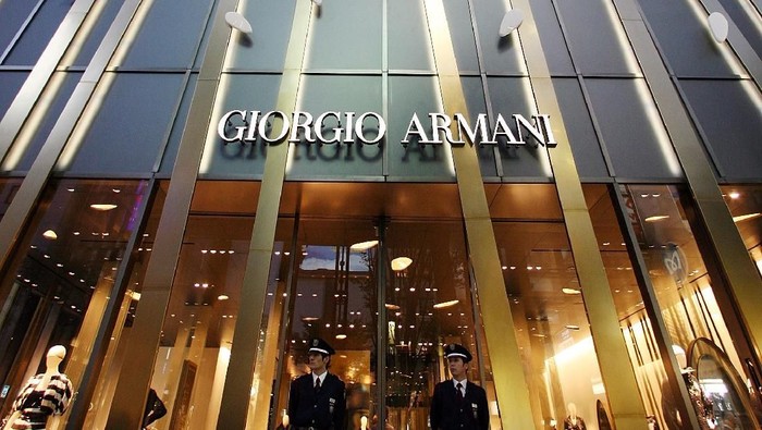 TOKYO - NOVEMBER 06:  Giorgio Armanis new flagship store is seen on November 6, 2007 in Tokyo, Japan. Italian Fashion Group Giorgio Armani open their flagship store in Ginza on November 7. Armani Tower is 11-stories high with 2 basement floors, located in the central shopping area of Tokyo, providing their own brands as well as spa facility and cafes.  (Photo by Junko Kimura/Getty Images)
