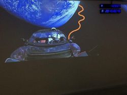 Berkelana ke Mars, Starman dan Tesla Terus Jadi Meme Kocak