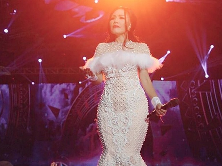 Rita Sugiarto Disawer Pengusaha Rp 250 Juta? Rita Sugiarto Disawer Pengusaha Rp 250 Juta?