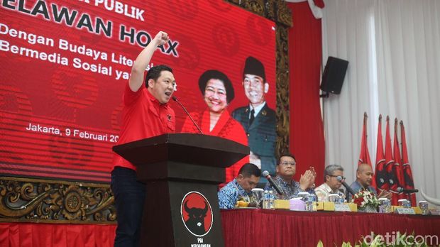 Elite PD Ferdinand: Saya Tak Cium Tangan Rini untuk Jadi Komisaris