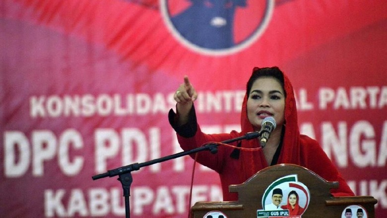 Usai Ditetapkan KPU Jatim, Puti: PDIP Harus All Out Usai Ditetapkan KPU Jatim, Puti: PDIP Harus All Out