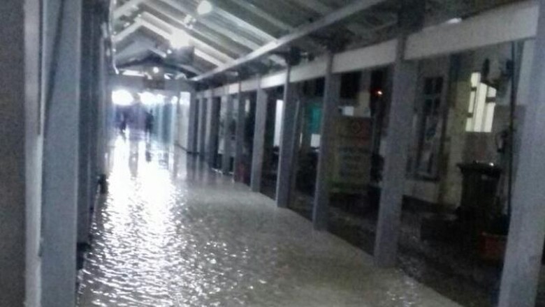 Banjir di Kendal, Ruang Perawatan RSUD dr Soewondo Tergenang Banjir di Kendal, Ruang Perawatan RSUD dr Soewondo Tergenang