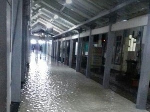 Banjir di Kendal, Ruang Perawatan RSUD dr Soewondo Tergenang