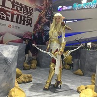 Dengan telinganya yang runcing dan memakai wig, Savanna tampil memesona saat memerankan elf. Foto: Instagram