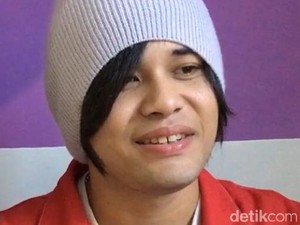 Deddy Dores Tinggalkan Utang, Ini Kisah Anak Berjibaku Cari Uang