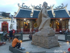 Pasar Semawis, Tempat Seru untuk Rayakan Imlek di Semarang