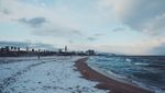Ketika Salju Selimuti Pantai di Barcelona