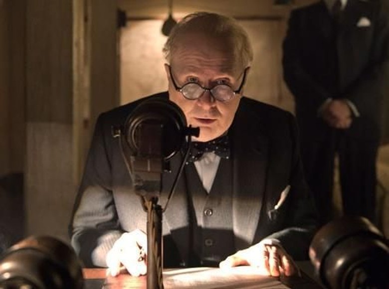 Butuh Tiga Jam untuk Ubah Gary Oldman Jadi Winston Churchill Butuh Tiga Jam untuk Ubah Gary Oldman Jadi Winston Churchill