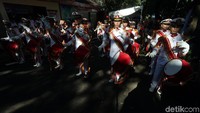 Marching band menyemarakan HUT Gerindra.