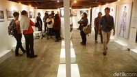 Walau pameran ini sebagai salah satu syarat kelulusan, namun upaya ke enam fotografer muda yang berani tampil di publik ini menjadi nilai sendiri.