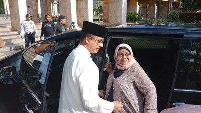 Foto: Anies Hadiri Tabligh Akbar di Masjid Jakarta Islamic Center