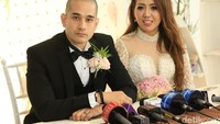 Okan Cornelius melepas masa dudanya setelah dua tahun bercerai dari Viviane. (Foto: Palevi S)