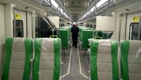 Kereta ini juga mengakomodir penumpang berkebutuhan khusus dengan disediakannya area untuk penumpang berkursi roda di kereta. Dok. PT INKA.