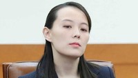 Adik perempuan pemimpin Korea Utara Kim Jong Un, Kim Yo Jong merupakan salah satu orang kepercayaan terdekat Kim Jong Un. Dia menjadi anggota pertama dinasti Kim yang menginjakkan kaki di Korsel sejak berakhirnya Perang Korea tahun 1953. (Foto: AFP)