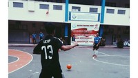 Abidzar memang menggemari olahraga futsal dan sering mewakili sekolahnya dalam kejuaraan. (Foto: Instagram/abidzar79) 