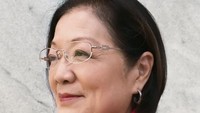 Ini adalah Mazie Hirono, wanita pertama keturuan Asia-Amerika yang terpilih sebagai senat di Amerika Serikat. Istimewa/Berodpanda.