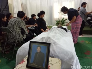 Yockie Prayogo-Advent Bangun Meninggal Dunia, Angel Lelga dan Vicky Menikah