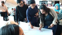 Peserta nobar adalah para pemenang kuis yang digelar di detikHOT beberapa waktu lalu. Yang datang ramai lho, lebih dari 120 orang datang ke acara ini. Foto: Marwan