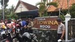 Ekspresi Buya Syafii Saat Datangi Gereja Lidwina Sleman yang Diserang