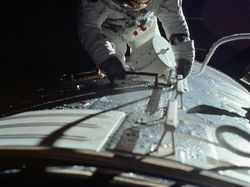 Penampakan Para Manusia Terakhir yang Mendarat di Bulan