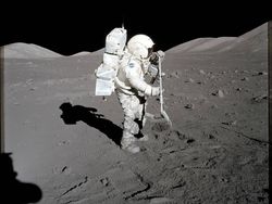 Penampakan Para Manusia Terakhir yang Mendarat di Bulan