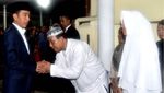 Foto: Saat Jokowi Melayat ke Rumah Duka Paspampres yang Meninggal