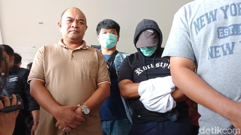 Oknum Pegawai Bandara Juwata Nyambi Jadi Kurir Sabu Sejak 2010 Oknum Pegawai Bandara Juwata Nyambi Jadi Kurir Sabu Sejak 2010