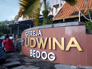 Sosok Romo Prier Sang Musisi Gereja yang Diserang di Gereja Lidwina