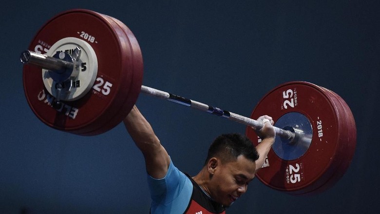 Eko Yuli Tunggu Kejelasan soal Polemik Kelas 62 Kg Eko Yuli Tunggu Kejelasan soal Polemik Kelas 62 Kg