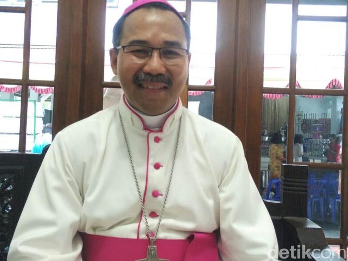 Uskup Agung Semarang Mgr Rubyatmoko