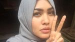 Adem! Kartika Putri Mantap Berhijab